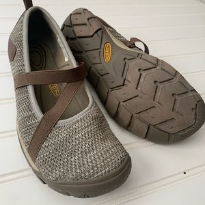Keen shoes size 8.5